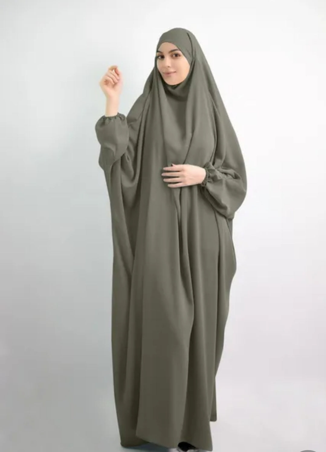 Standard Middle Eastern Abaya Women